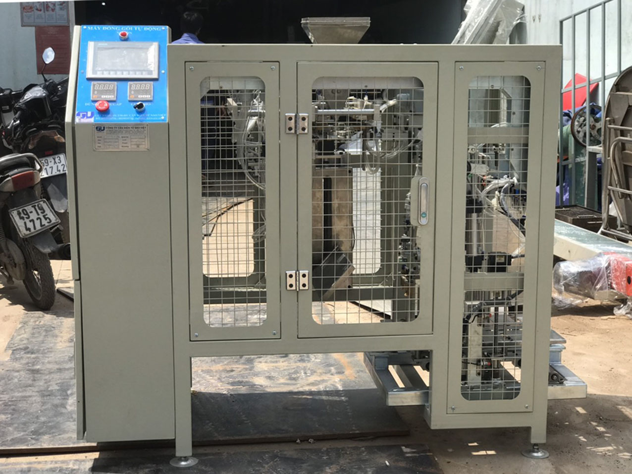 Máy đóng gói tự động bao bì túi rời hàn ép sẵn SV-L-V3-B cơ bản Máy đóng gói tự động bao bì túi rời hàn ép sẵn SV-L-V3-B cơ bản